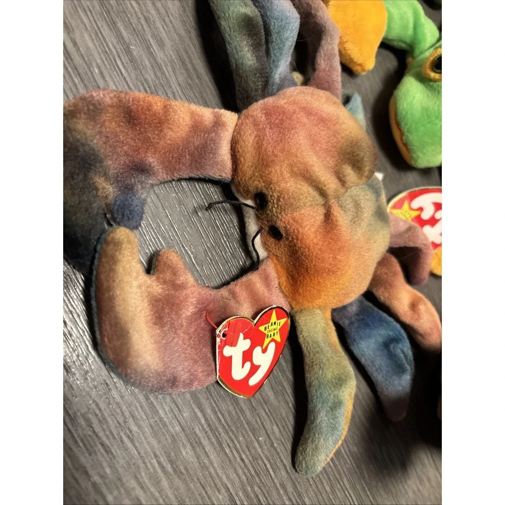 Lot Of 17 TY Beanie Babies - All with Tags Except 3 Frog Crab Pelican Bear Aruba